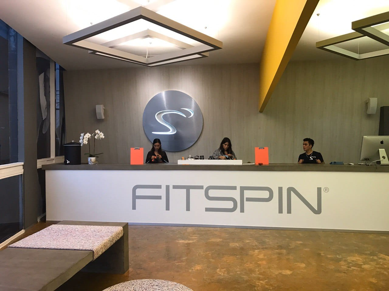 Letras Híbridas Premium